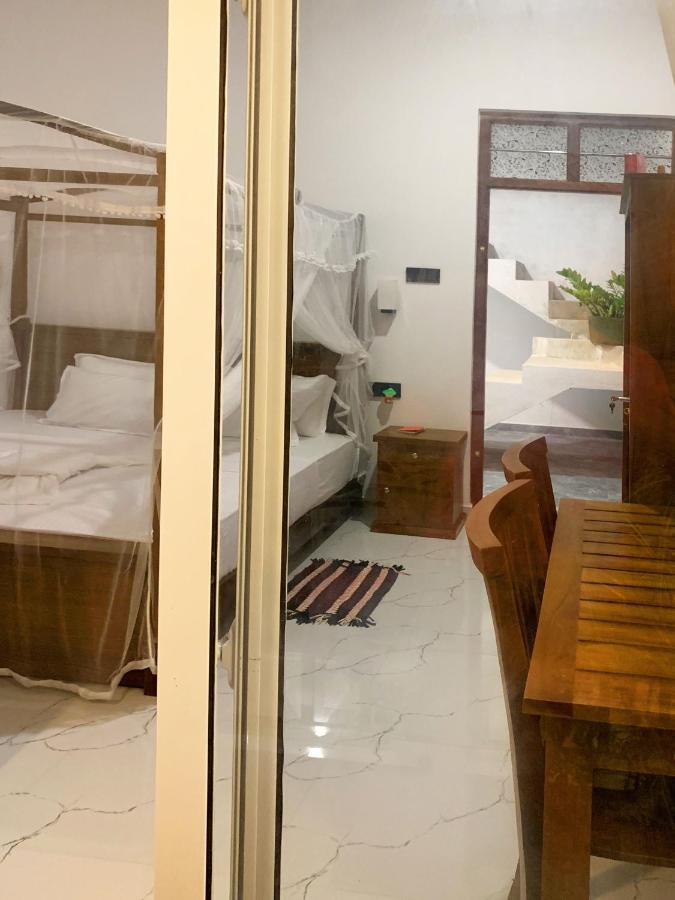 Hotel Golden Wave à Ahangama Extérieur photo